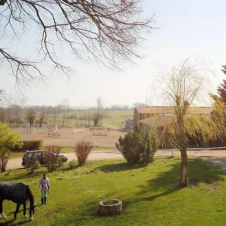Djh - Reiterhof Ostello *