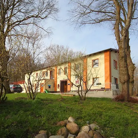 Djh - Reiterhof Ostello *